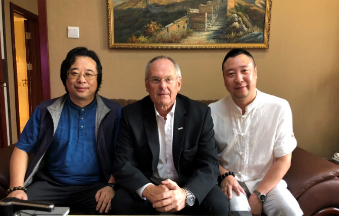熱烈慶祝百閥與歐文托普達成戰略合作 熱烈慶祝百閥與歐文托普達成戰略合作