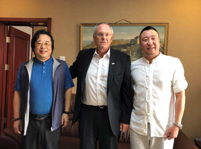 熱烈慶祝百閥與歐文托普達成戰略合作 熱烈慶祝百閥與歐文托普達成戰略合作
